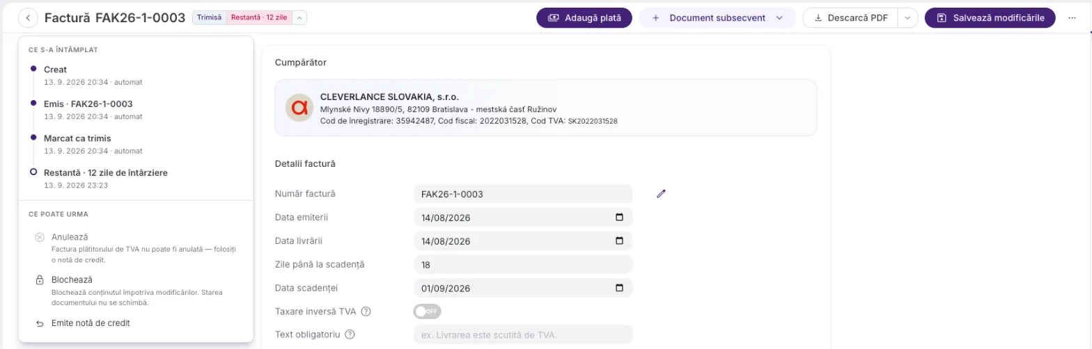 O factură restantă cu segmentul roșu Restantă · 12 zile și un panou în care Anulează este gri cu motivul, rămânând Blochează și Emite notă de credit.